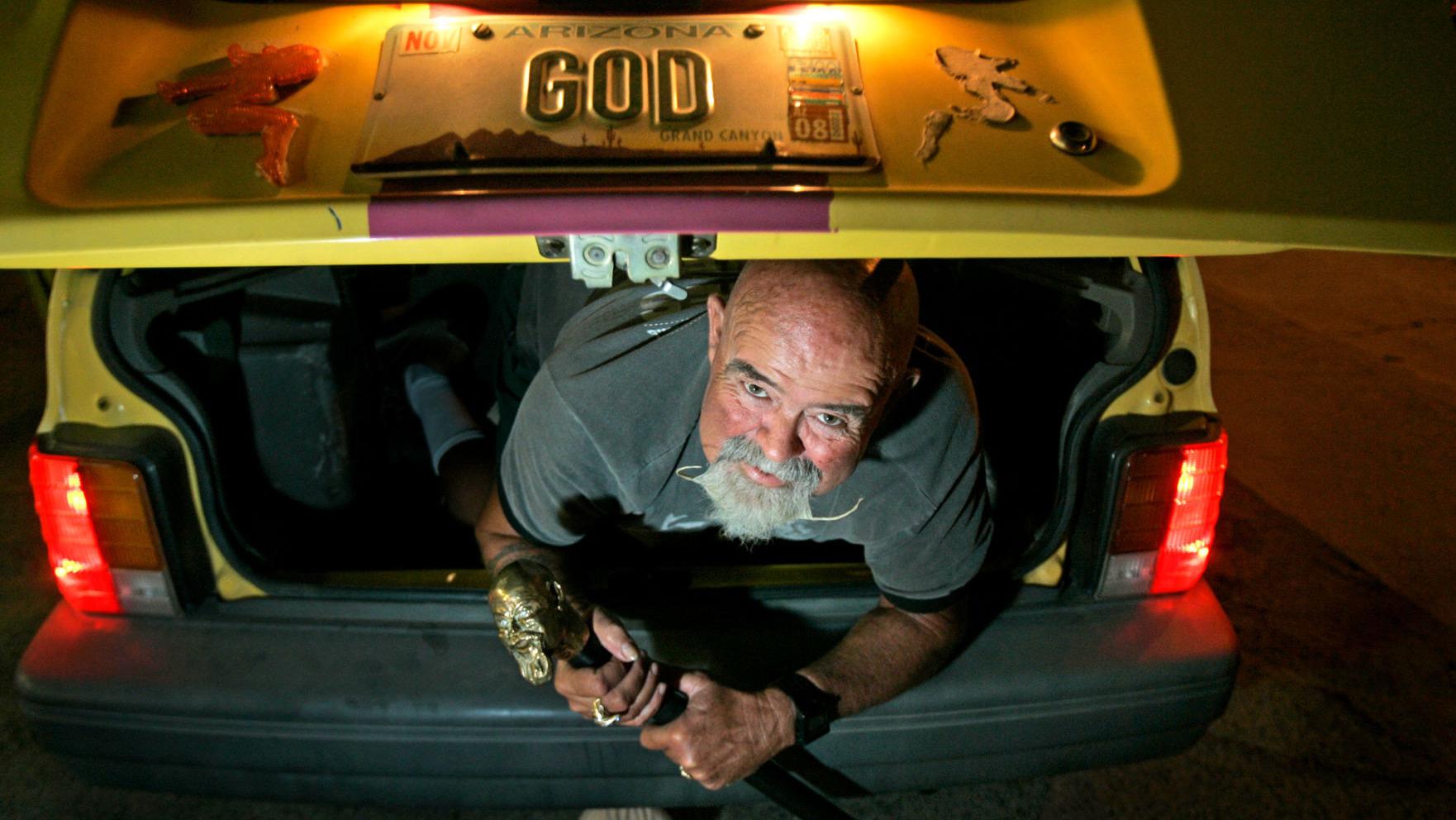 Tucson dive bar known for branding its customers closes, citing COVID-19 losses